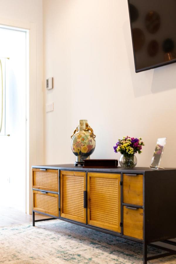 Stupendo- Two Rooms, Patio With Refreshing Pond-Center-Air Conditioning-Free Park Lisboa Extérieur photo