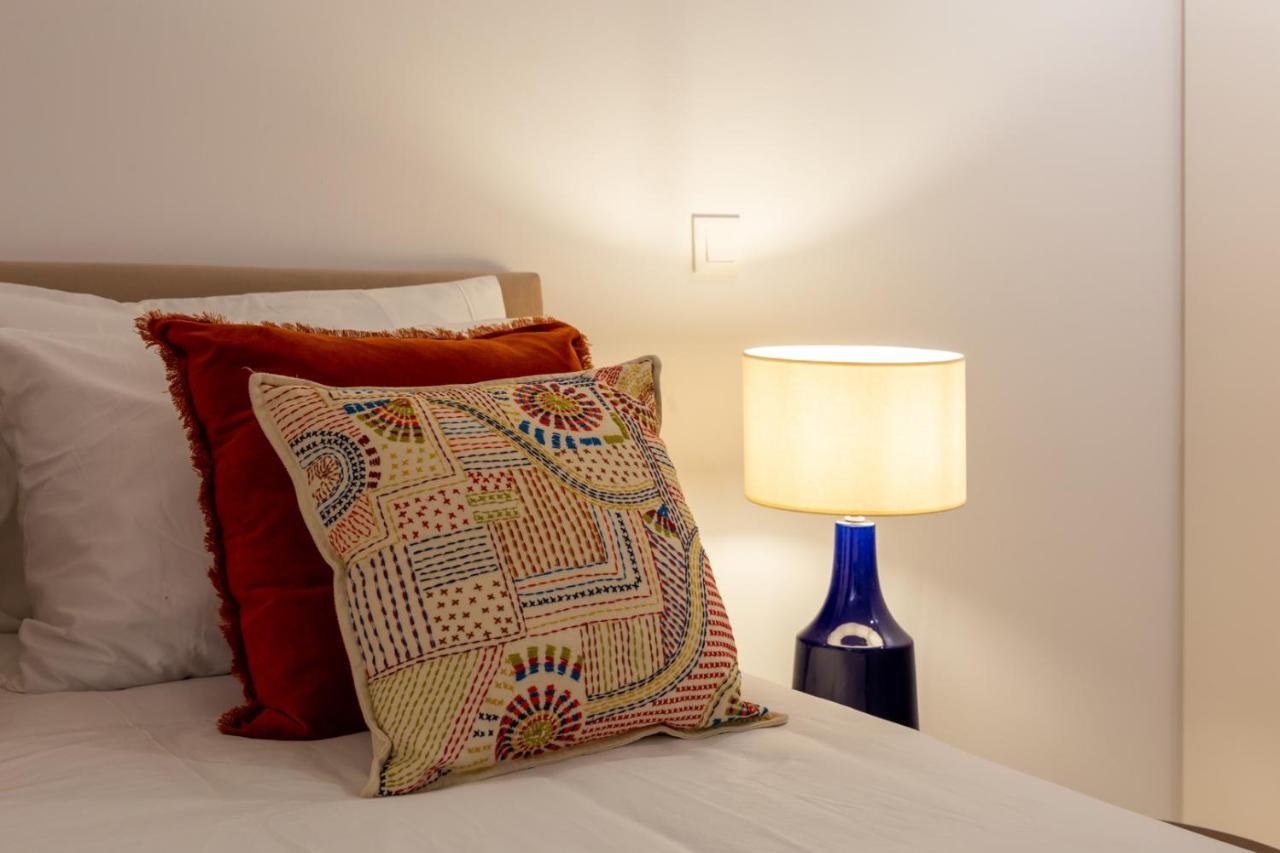 Stupendo- Two Rooms, Patio With Refreshing Pond-Center-Air Conditioning-Free Park Lisboa Extérieur photo