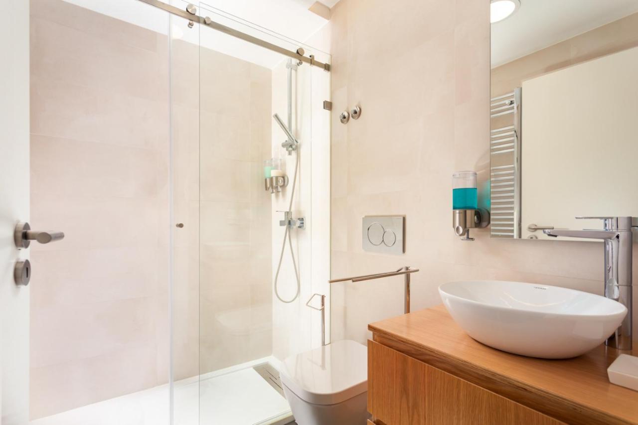 Stupendo- Two Rooms, Patio With Refreshing Pond-Center-Air Conditioning-Free Park Lisboa Extérieur photo
